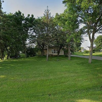 6218 Middle Rd, Asbury, IA 52002