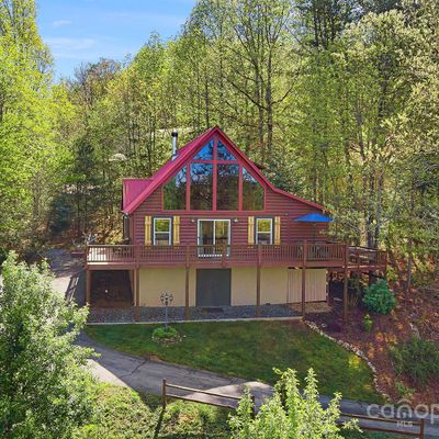 63 Holley Mountain Top Rd, Whittier, NC 28789