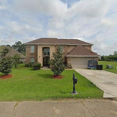 630 Tranquility Dr, Denham Springs, LA 70706