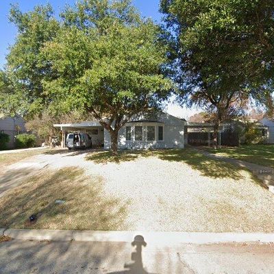 6408 Greenway Rd, Fort Worth, TX 76116