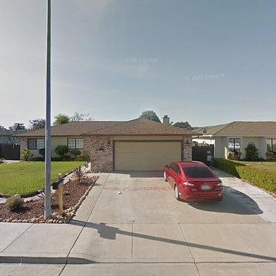 641 Neil Dr, Hollister, CA 95023