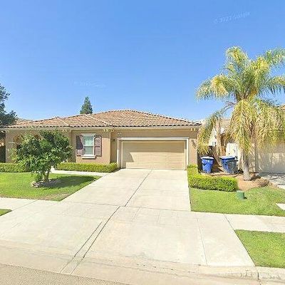 5563 N Brent Ave, Fresno, CA 93723