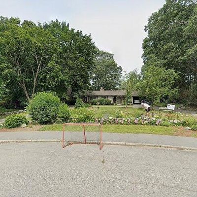 56 Highfields Rd, Abington, MA 02351