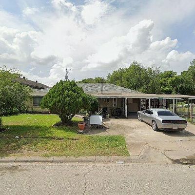 5606 Pershing St, Houston, TX 77033