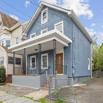 562 E 23 Rd St, Paterson, NJ 07514