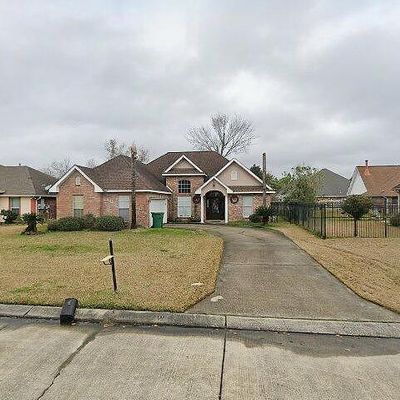 568 Foxwood Ln, La Place, LA 70068