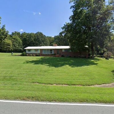 5692 Lee Cline Rd, Conover, NC 28613