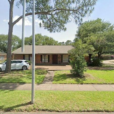 5735 W Bellfort Ave, Houston, TX 77035