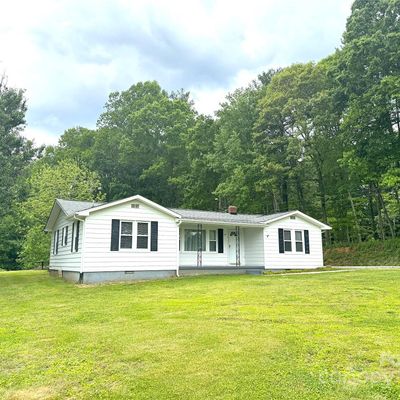 587 White Plains Rd, Roaring River, NC 28669