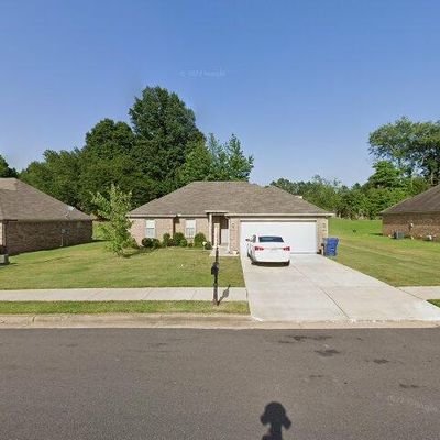 5934 Scott Farms Dr, Horn Lake, MS 38637