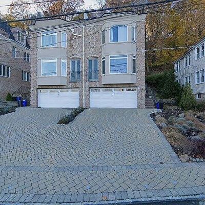 596 Undercliff Ave, Edgewater, NJ 07020