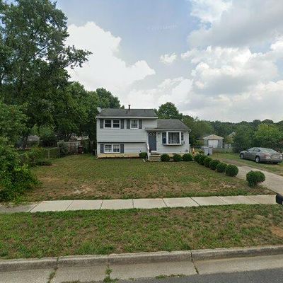 597 Nottingham Dr, Vineland, NJ 08360