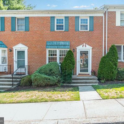 6 S Fairfax Village, Harrisburg, PA 17112