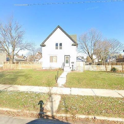 712 Michigan Ave, South Milwaukee, WI 53172