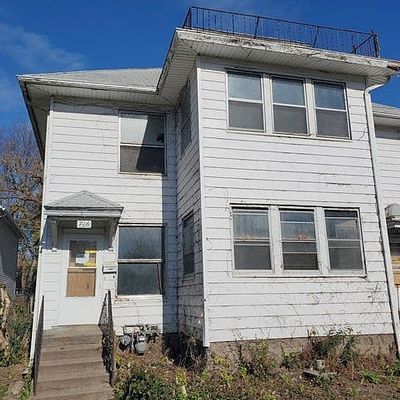 716  718 E 15th Street, Davenport, IA 52803