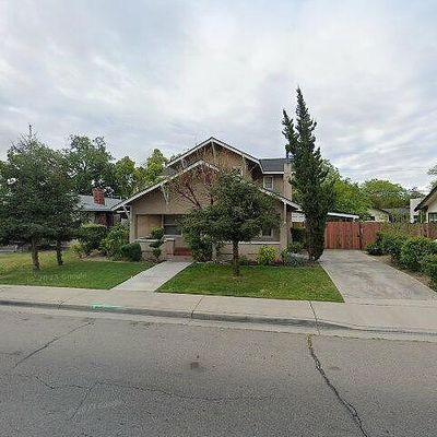 718 E Clinton Ave, Fresno, CA 93704