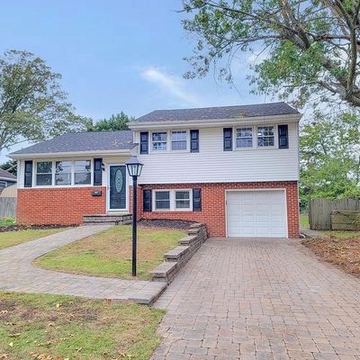 72 Pleasant Valley Dr, West Deptford, NJ 08096