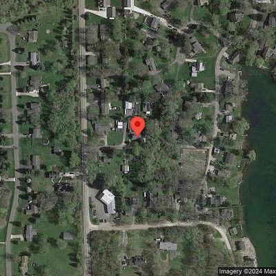 7345 Bennett Dr, Whitmore Lake, MI 48189