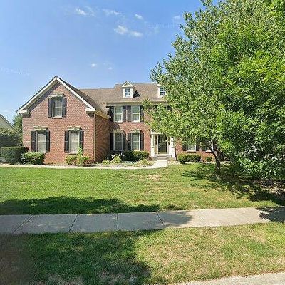 744 Silverleaf Dr, Greenwood, IN 46143