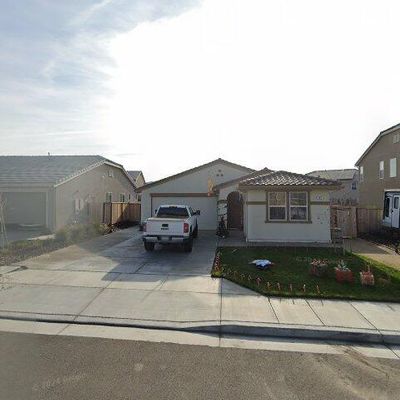 754 Klamath Way, Hollister, CA 95023