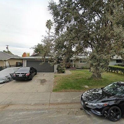 7561 Titian Pkwy, Sacramento, CA 95823