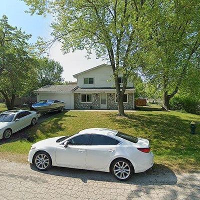 7644 Lakeshore Dr, Caledonia, WI 53402