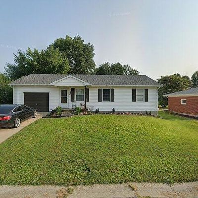 765 W Yerby Ave, Marshall, MO 65340