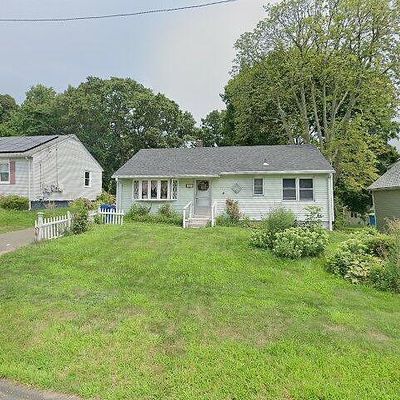 77 Fairfax St, West Haven, CT 06516