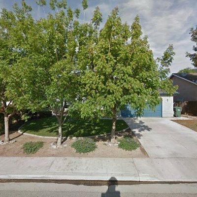 662 Leta Mae Ct, Exeter, CA 93221