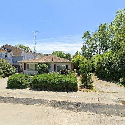 665 W B St #A, Dixon, CA 95620