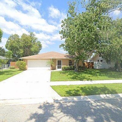 6811 Friendship Dr, Sarasota, FL 34241