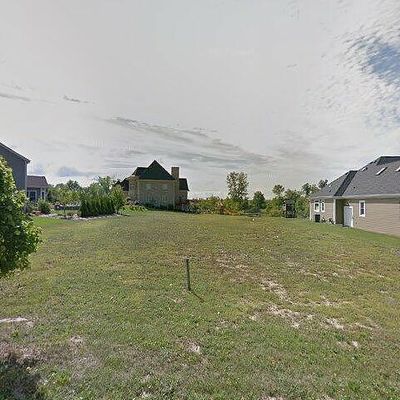 6895 S Harvard Dr, Franklin, WI 53132