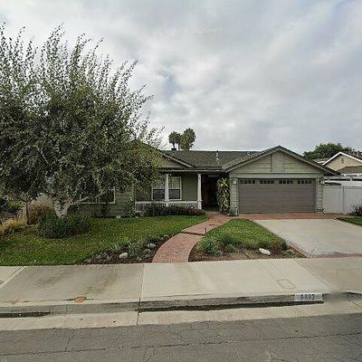 6892 Capstone Dr, Huntington Beach, CA 92647