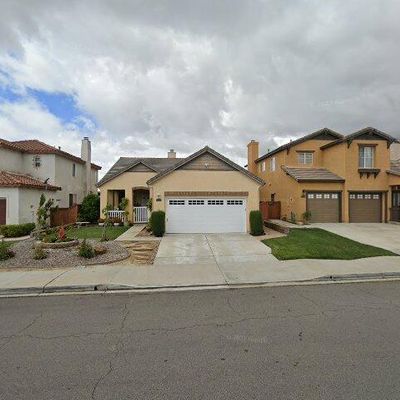 696 Rocking Horse Dr, Chula Vista, CA 91914