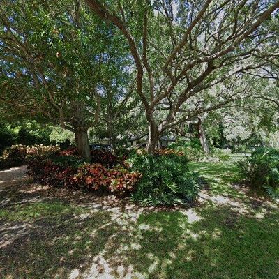 7 Rosery Ln, Belleair, FL 33756