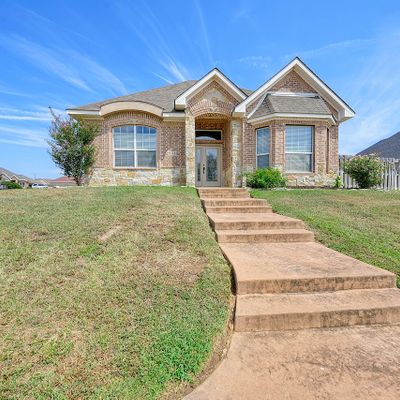 701 Linus Ln, Lindale, TX 75771