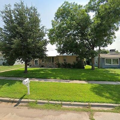 1008 Albert St, Carlsbad, NM 88220