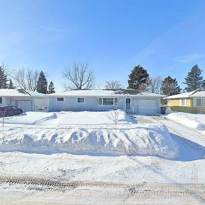 1019 17 Th St S, Moorhead, MN 56560