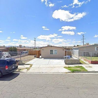 1020 E Elizabeth St, Barstow, CA 92311