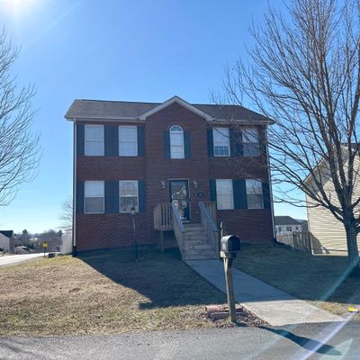 105 Aster Ln, Christiansburg, VA 24073