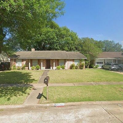 10507 Amblewood Dr, Houston, TX 77099