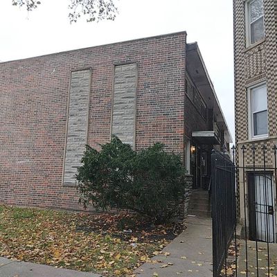 7915 S Saginaw Ave, Chicago, IL 60617