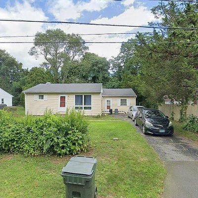 8 Highland Dr, Clinton, CT 06413