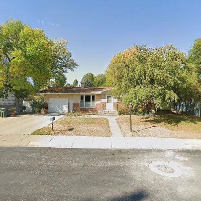 8 Sunrise Ln, Gillette, WY 82716