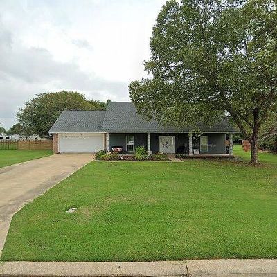 802 Whitfield Dr, Natchitoches, LA 71457