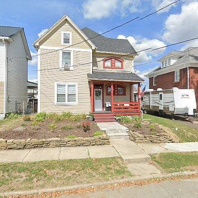 806 Market St, Scottdale, PA 15683