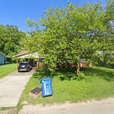 807 Se G St, Bentonville, AR 72712