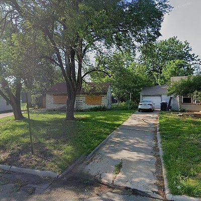 808 Se 33 Rd Ter, Topeka, KS 66605