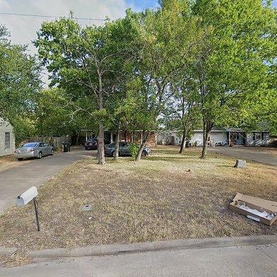 810 Oak St, Bryan, TX 77802