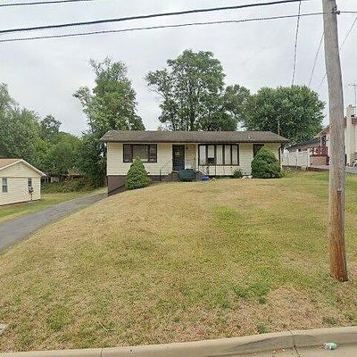 120 E Criser Rd, Front Royal, VA 22630